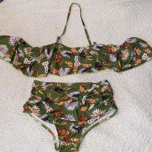 Women’s bathing suit
